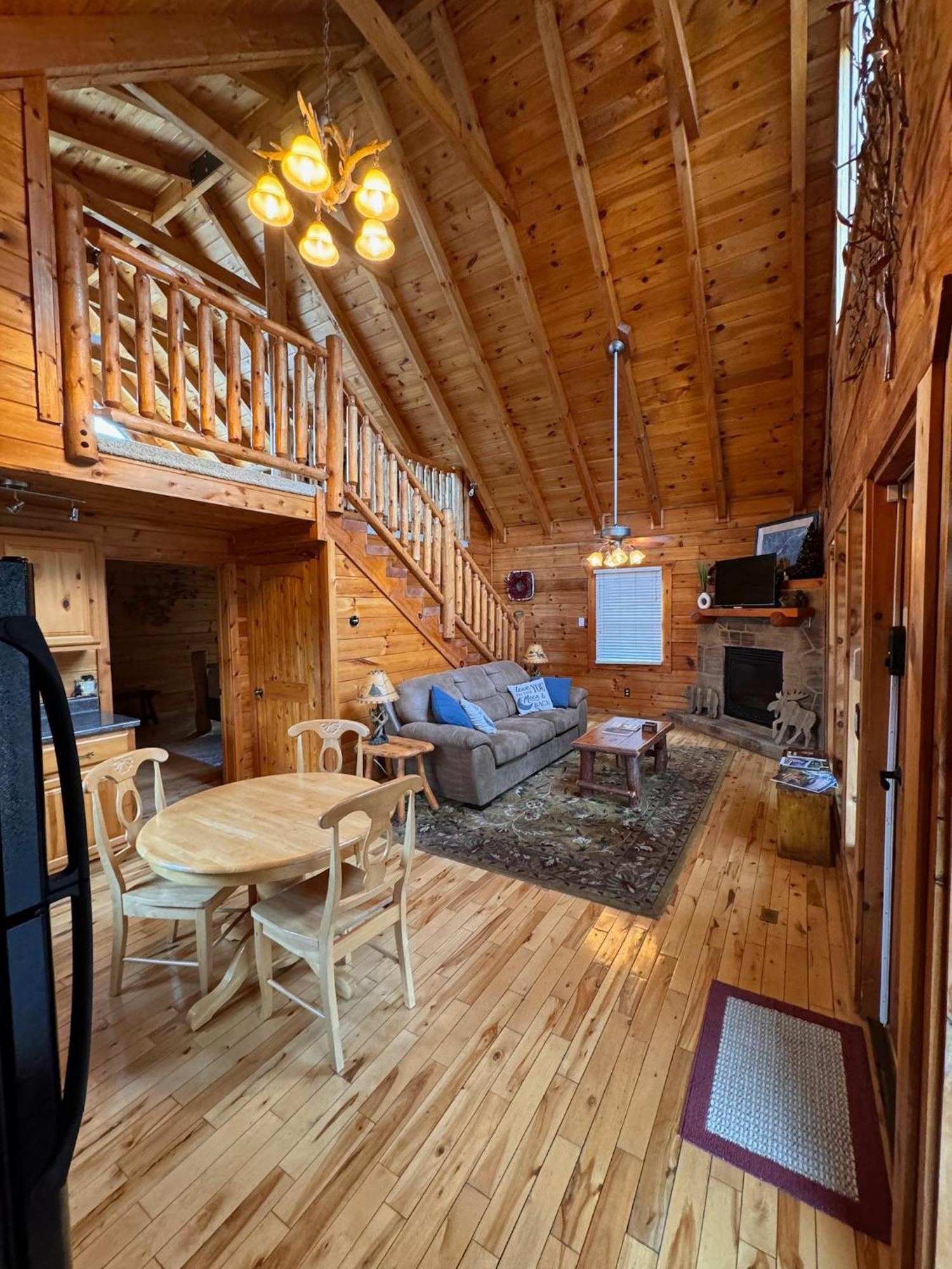 Smoky Paws - Exceptional Cabin, Stunning Mountain Views, Hot Tub, Tranquil, Gigabit Internet, Free L2 Ev Pigeon Forge Ngoại thất bức ảnh